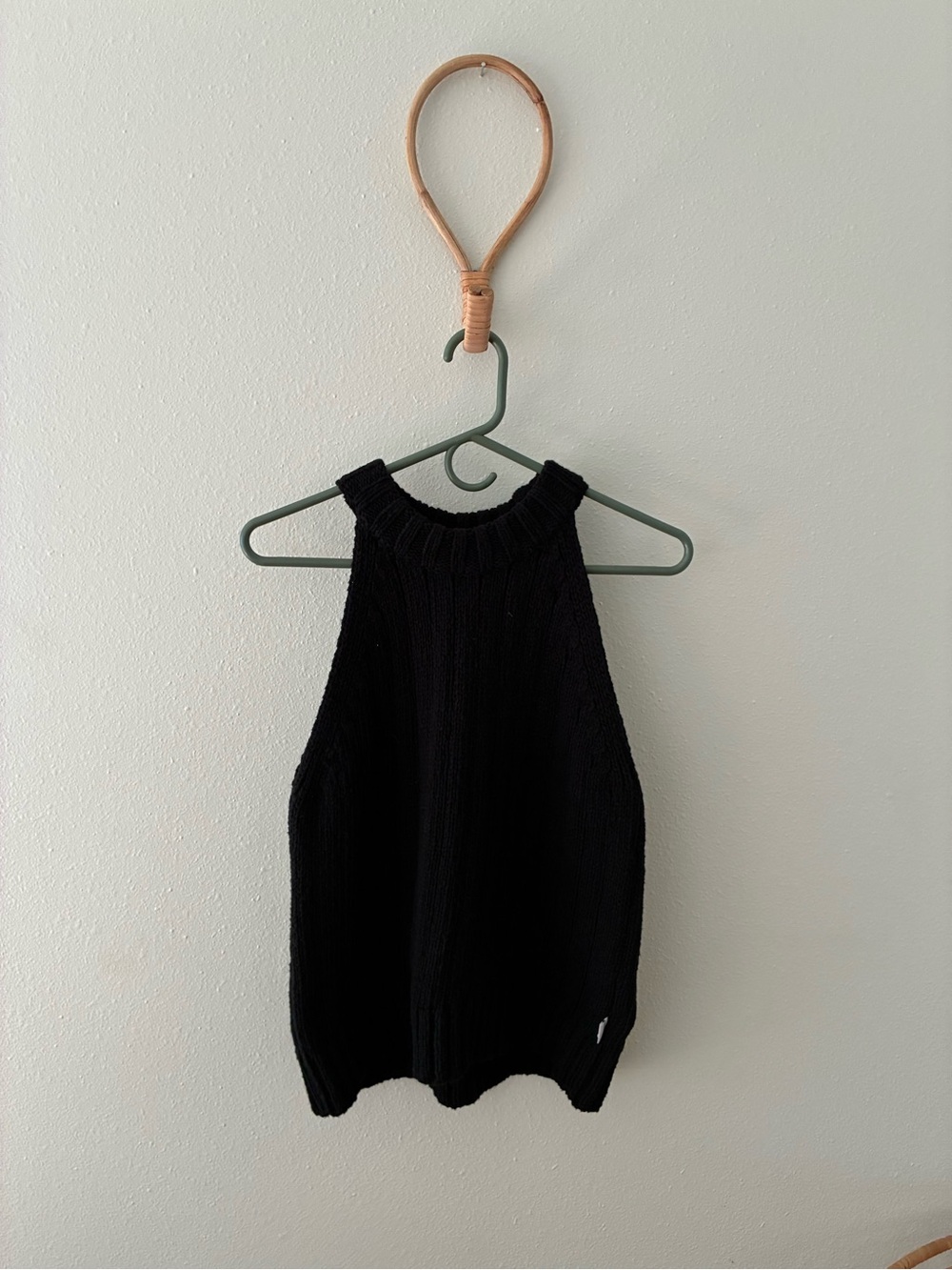 Le Bon Shoppe Black Sleeveless Knit